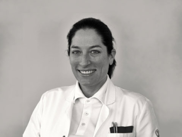 PD Dr. med.dent. Nadja Naenni